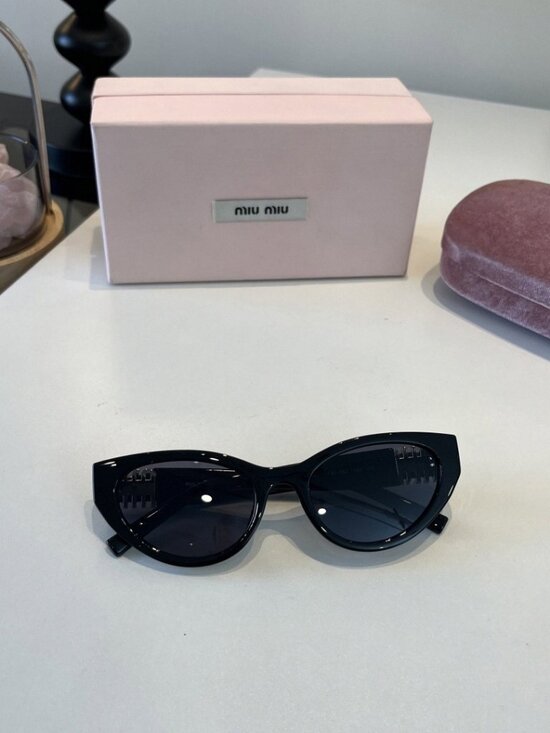 Miu Miu Cat-Eye Sunglasses main image 7